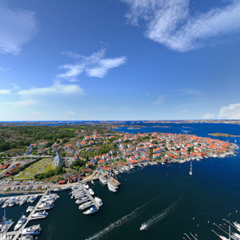 John Linus Knut Martinson r 38 r och bor i en villa p 85 kvm p Skaft, Fiskebckskil tillsammans med Eva Nyman. Han fyller 39 r den 1 februari 2021 och Linus Martinson, Claragatan 16, Fiskebckskil | satisfaction-survey.net